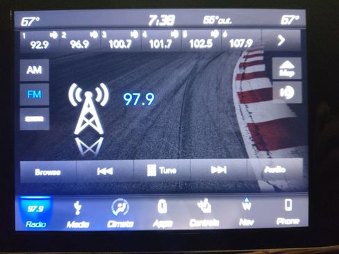 Used 2019 Jeep Grand Cherokee Altitude AWD/4WD image 25