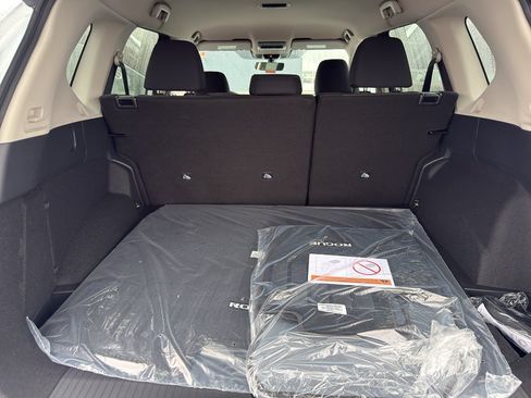 New 2026 Nissan Rogue SV w/ Cold Weather Package AWD/4WD image 35