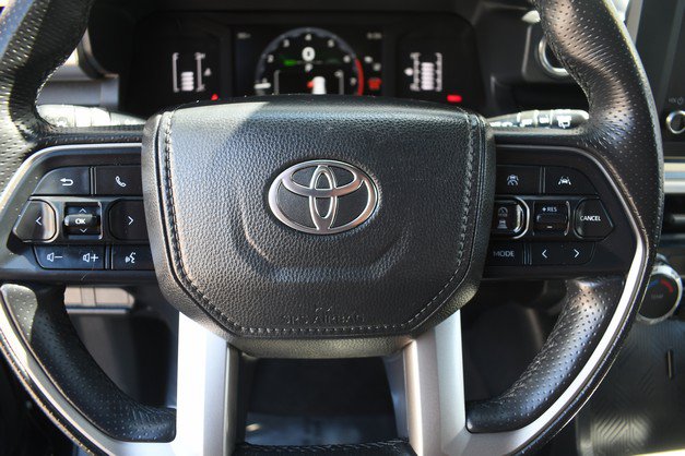 Certified 2025 Toyota 4Runner SR5 AWD/4WD image 31