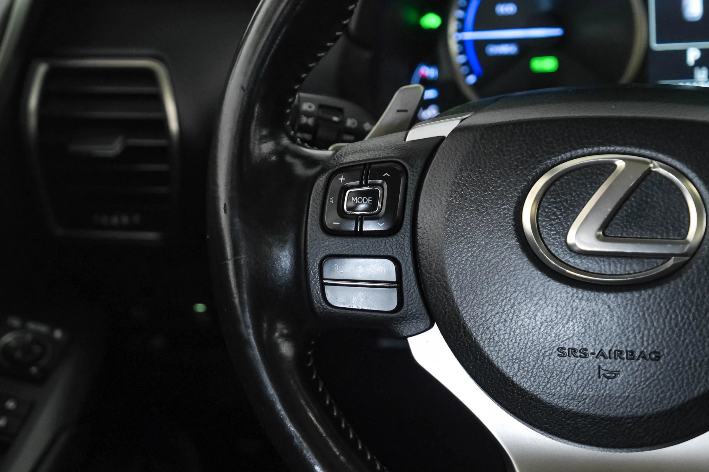 Used 2018 Lexus NX 300h AWD w/ Luxury Package image 14