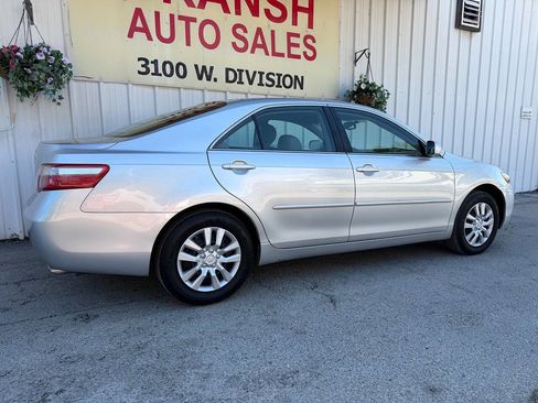 Used 2008 Toyota Camry LE FWD image 3