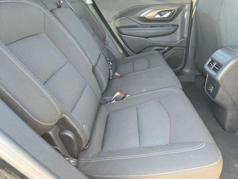 Used 2024 GMC Terrain SLE image 19