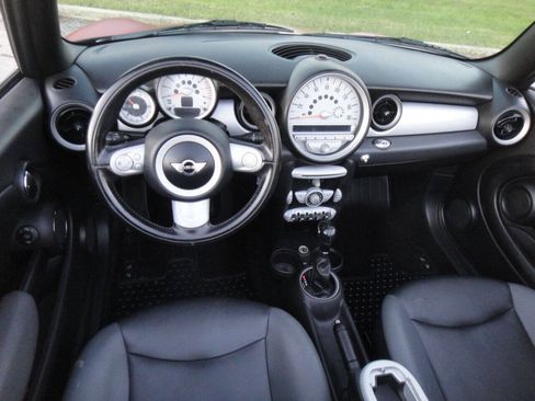 Used 2010 MINI Cooper Convertible FWD image 8