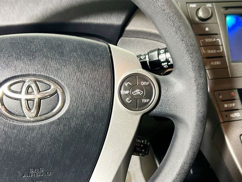 Used 2015 Toyota Prius Two image 19