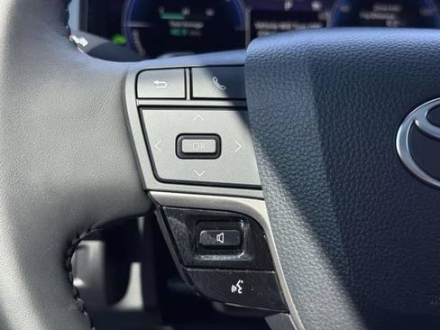 Used 2025 Toyota Camry XSE AWD/4WD image 21