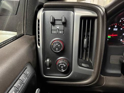 Used 2014 GMC Sierra 1500 SLT w/ SLT Crew Cab Value Package AWD/4WD image 19