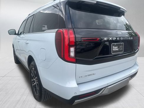 Used 2025 Ford Expedition Platinum AWD/4WD image 6