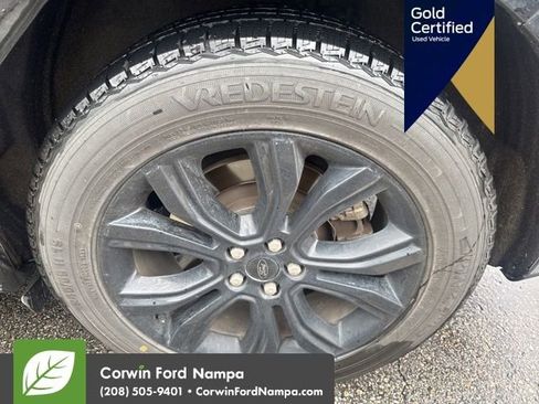 Used 2022 Ford Edge SE w/ Black Appearance Package image 14