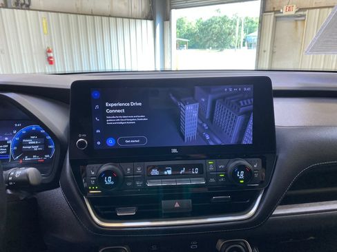 Used 2025 Toyota Grand Highlander FWD image 38