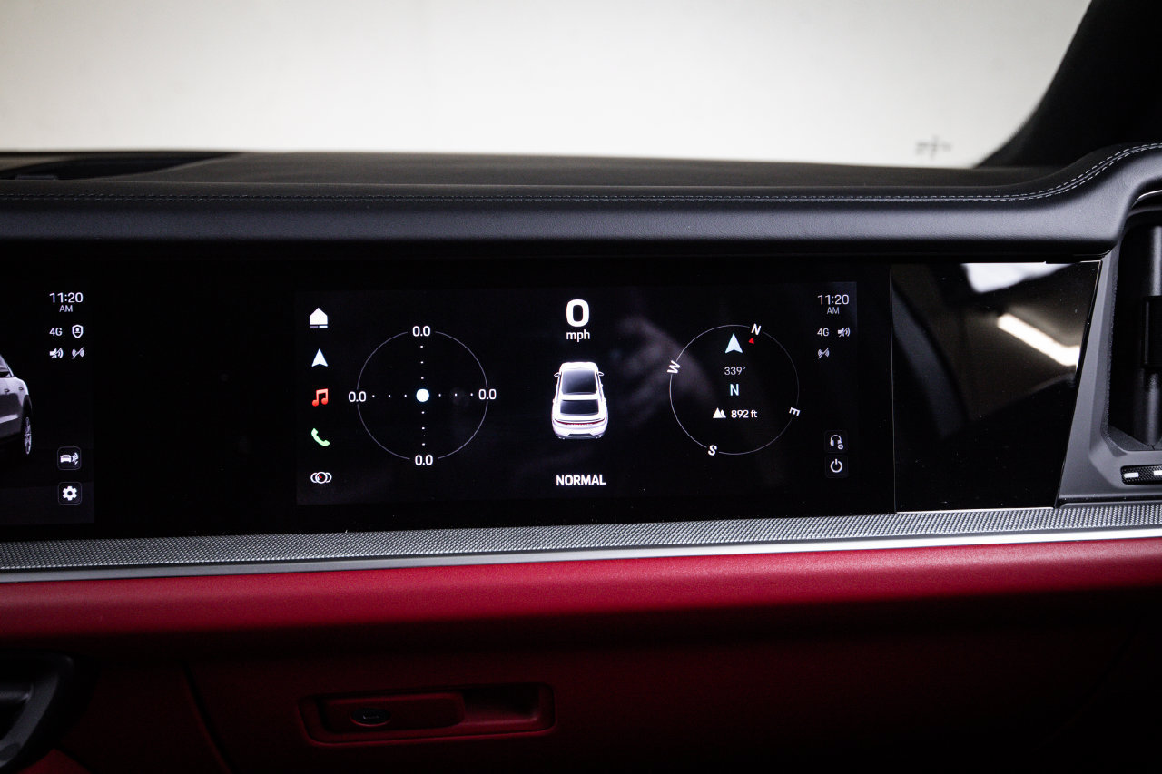 Certified 2026 Porsche Cayenne S AWD/4WD image 19