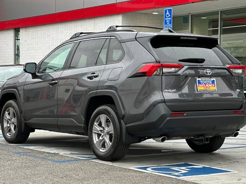 Used 2024 Toyota RAV4 XLE w/ Convenience Package FWD image 6