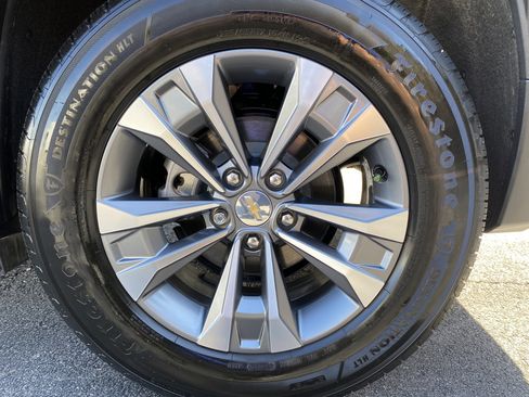 Used 2026 Chevrolet Equinox LT image 40