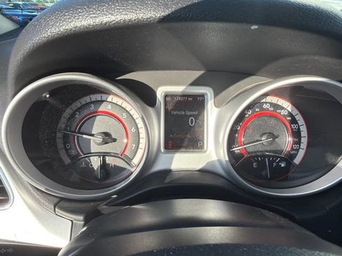 Used 2018 Dodge Journey SE w/ Popular Equipment Group FWD image 9
