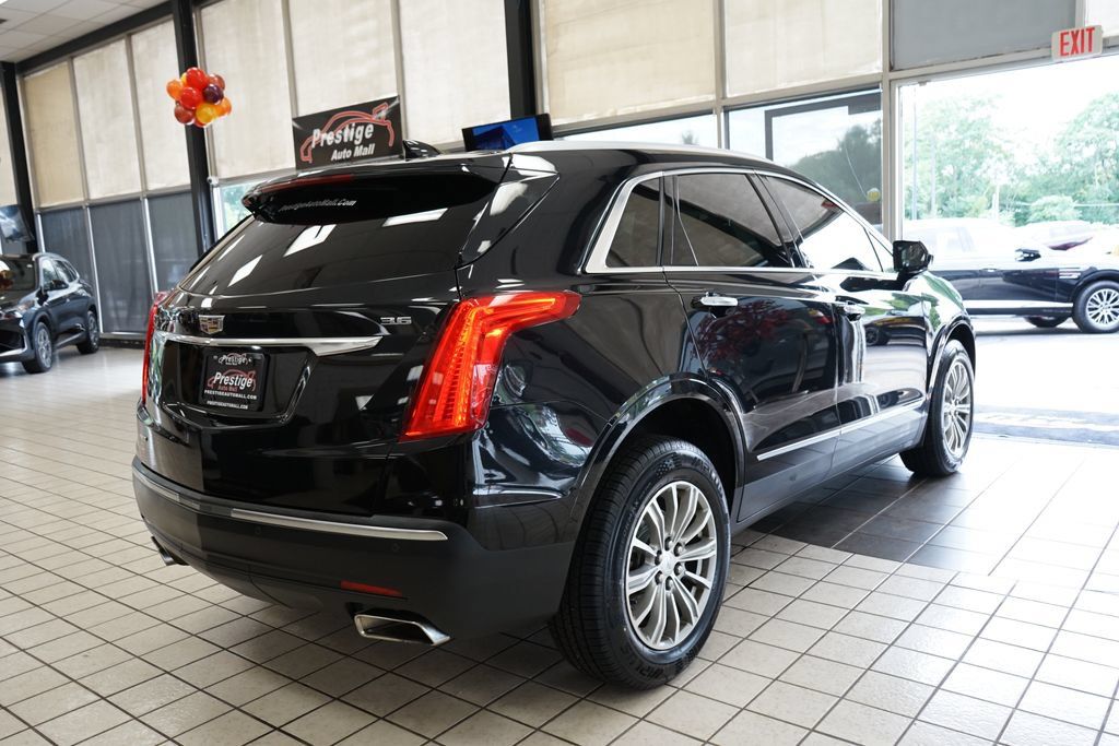 Used 2018 Cadillac XT5 Luxury AWD/4WD image 17