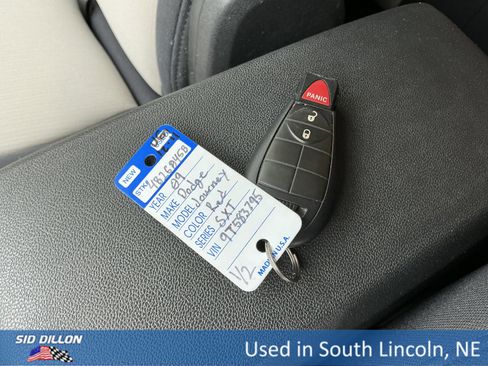 Used 2009 Dodge Journey SXT w/ Flexible Seating Group image 7