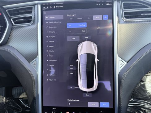 Used 2015 Tesla Model S 70D image 74