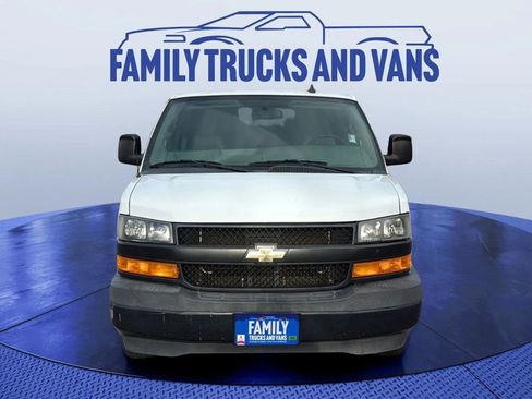 Used 2018 Chevrolet Express 2500 LS w/ Driver Convenience Package image 8