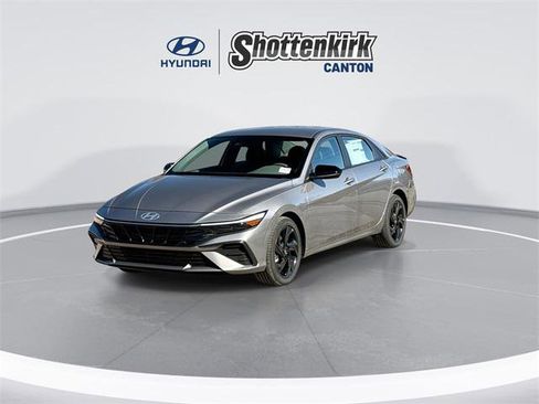 New 2026 Hyundai Elantra Sport image 4