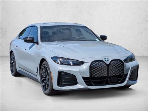 New 2026 BMW i4 xDrive40i w/ M Sport Package AWD/4WD image 6