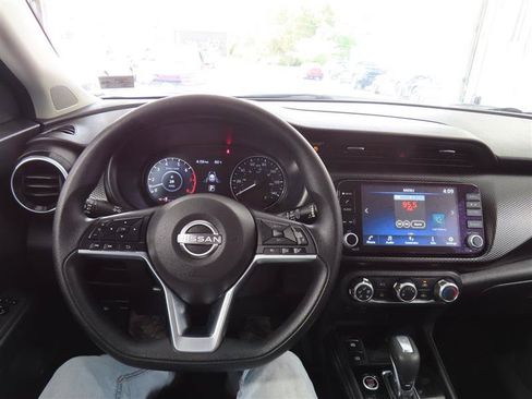 Used 2024 Nissan Kicks SV FWD image 21