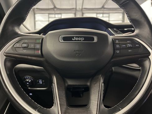 Used 2021 Jeep Grand Cherokee L Limited image 14