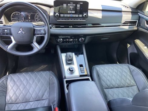 Used 2022 Mitsubishi Outlander SEL FWD image 16