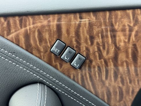 Used 2020 Nissan Armada SL w/ Premium Package image 17