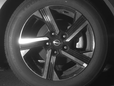 Used 2025 Nissan Sentra SV FWD image 16