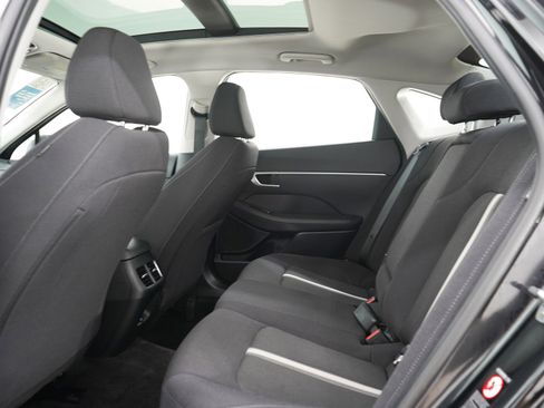 Used 2022 Hyundai Sonata SEL w/ Convenience Package FWD image 19