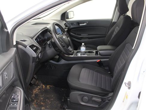 Used 2024 Ford Edge SE image 14