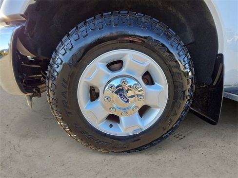 Used 2012 Ford F350 XLT w/ XLT Interior Pkg image 14