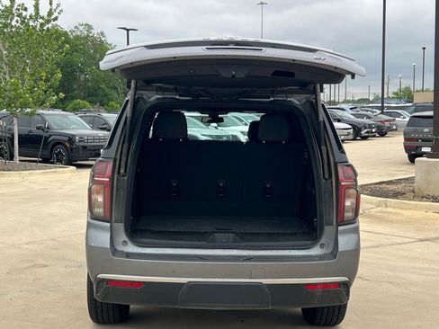 Used 2021 Chevrolet Tahoe LT w/ LT Signature Package image 15