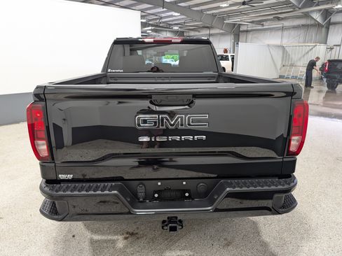Used 2026 GMC Sierra 1500 Pro w/ Graphite Edition AWD/4WD image 4