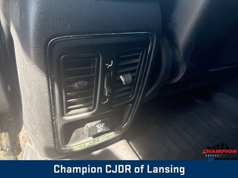 Used 2012 Jeep Grand Cherokee Laredo image 43