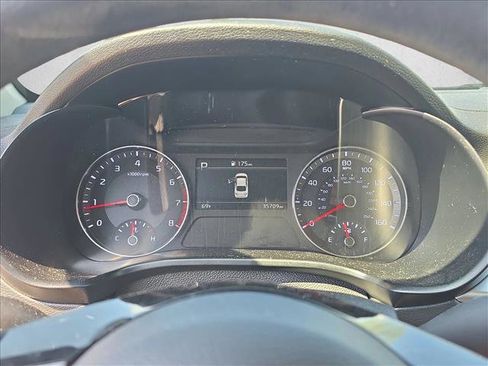 Used 2024 Kia Forte LXS FWD image 11
