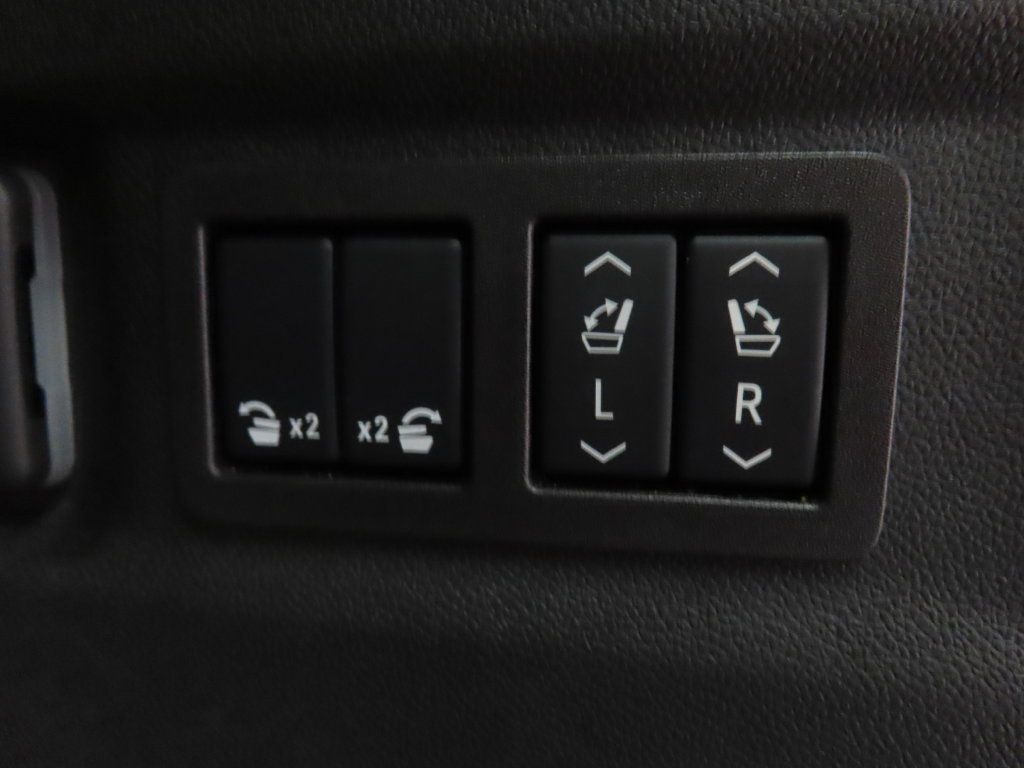 Used 2026 GMC Yukon XL AT4 Ultimate AWD/4WD image 41