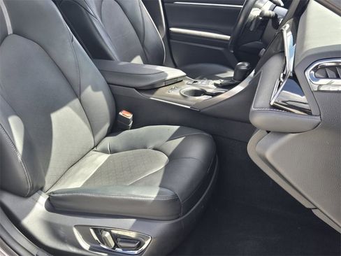 Used 2021 Toyota Camry XSE image 20