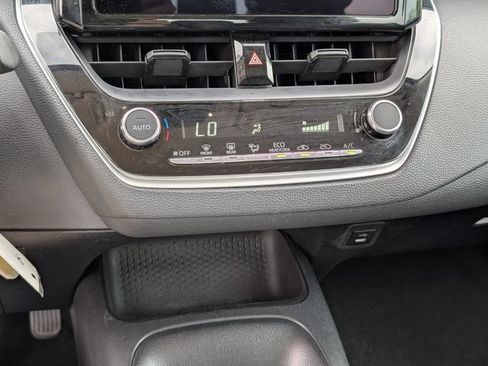 Used 2024 Toyota Corolla LE FWD image 10