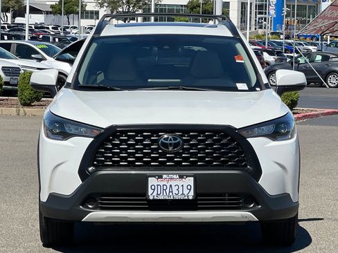 Certified 2022 Toyota Corolla Cross LE w/ Moonroof Package AWD/4WD image 10