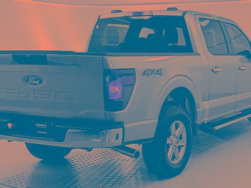 Certified 2025 Ford F150 XLT w/ Equipment Group 301A Standard image 3