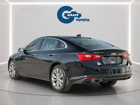 Used 2017 Chevrolet Malibu Premier w/ Premier Sun and Wheel Package image 5