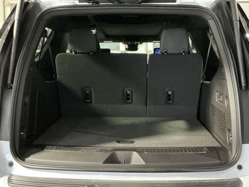 New 2026 Chevrolet Suburban Premier image 34