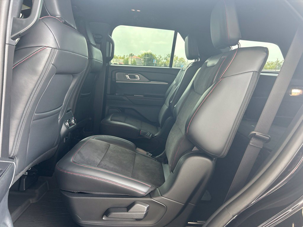 Used 2026 Ford Explorer ST AWD/4WD image 9