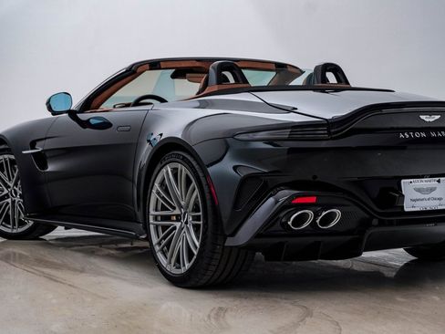 New 2026 Aston Martin V8 Vantage Roadster image 12