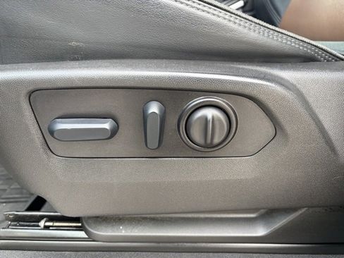 Used 2022 Chevrolet Silverado 2500 High Country w/ Safety Package II image 21