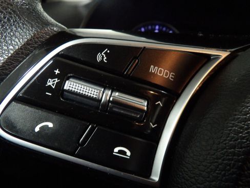 Used 2020 Kia Forte LXS image 18