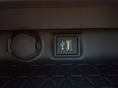 New 2025 Toyota RAV4 LE image 27