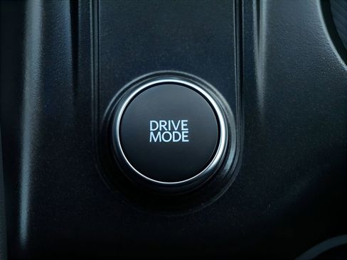 Used 2025 Ford Explorer Active w/ Active Comfort Package image 26