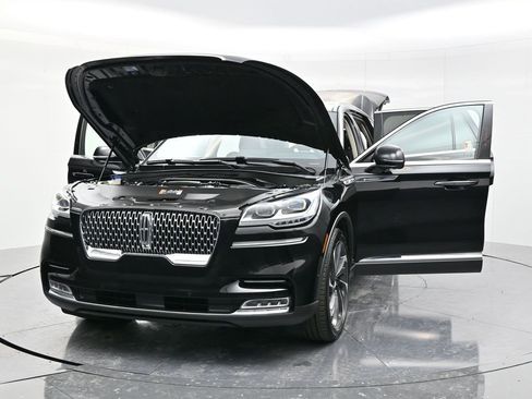 Used 2023 Lincoln Aviator Reserve w/ Equipment Group 201A image 61