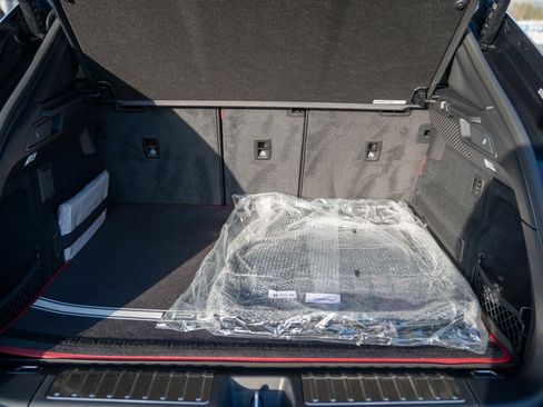 New 2026 Porsche Macan Turbo Electric AWD/4WD image 27